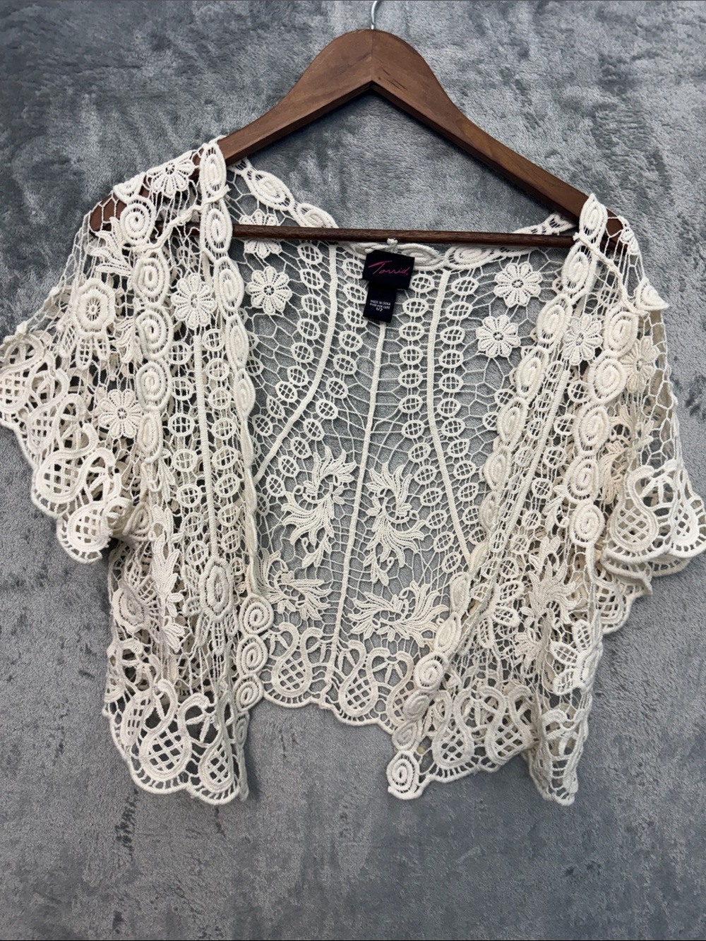 torrid Crochet Lace Open-Front Bolero in Ivory sz 14-18